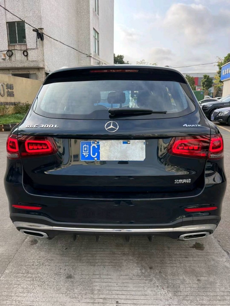 中山22年奔驰GLC4
