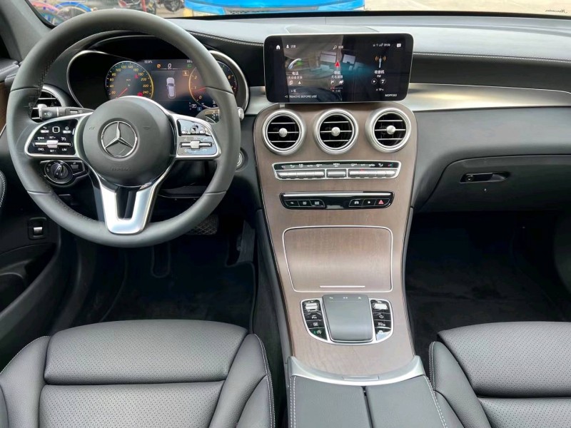 中山22年奔驰GLC7