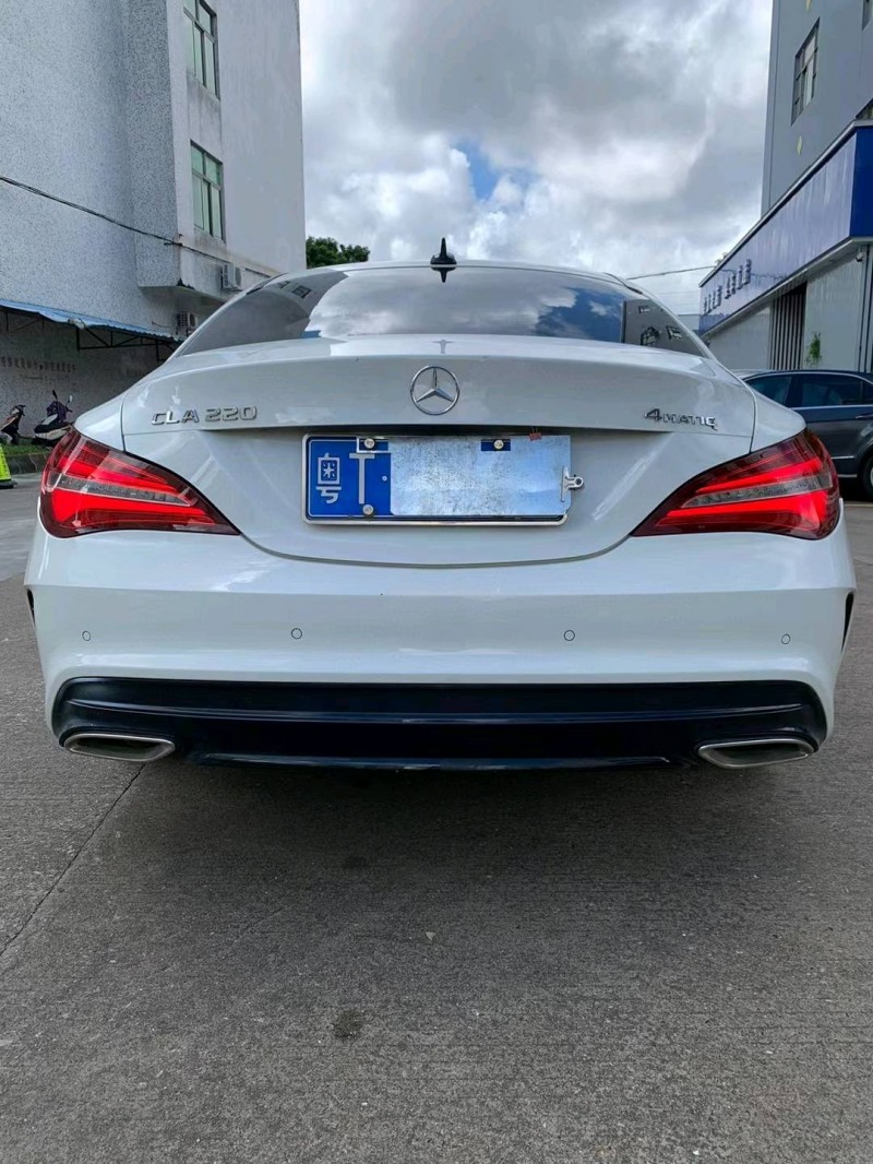 中山18年奔驰CLA4
