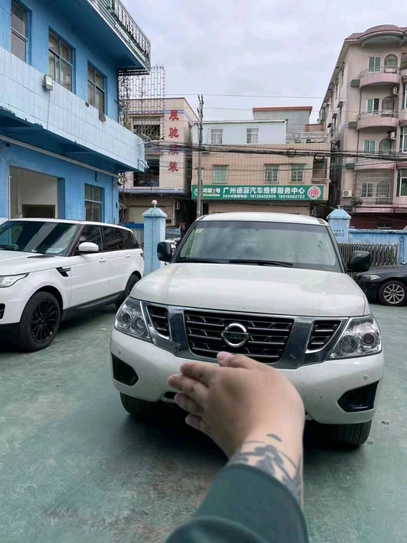 珠海17年日产途乐1