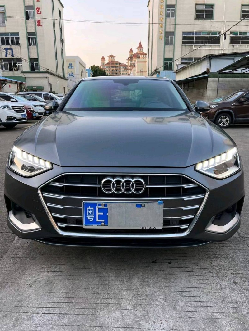 中山21年奥迪A4L1