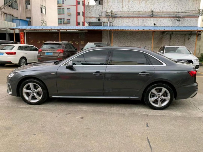 中山21年奥迪A4L3