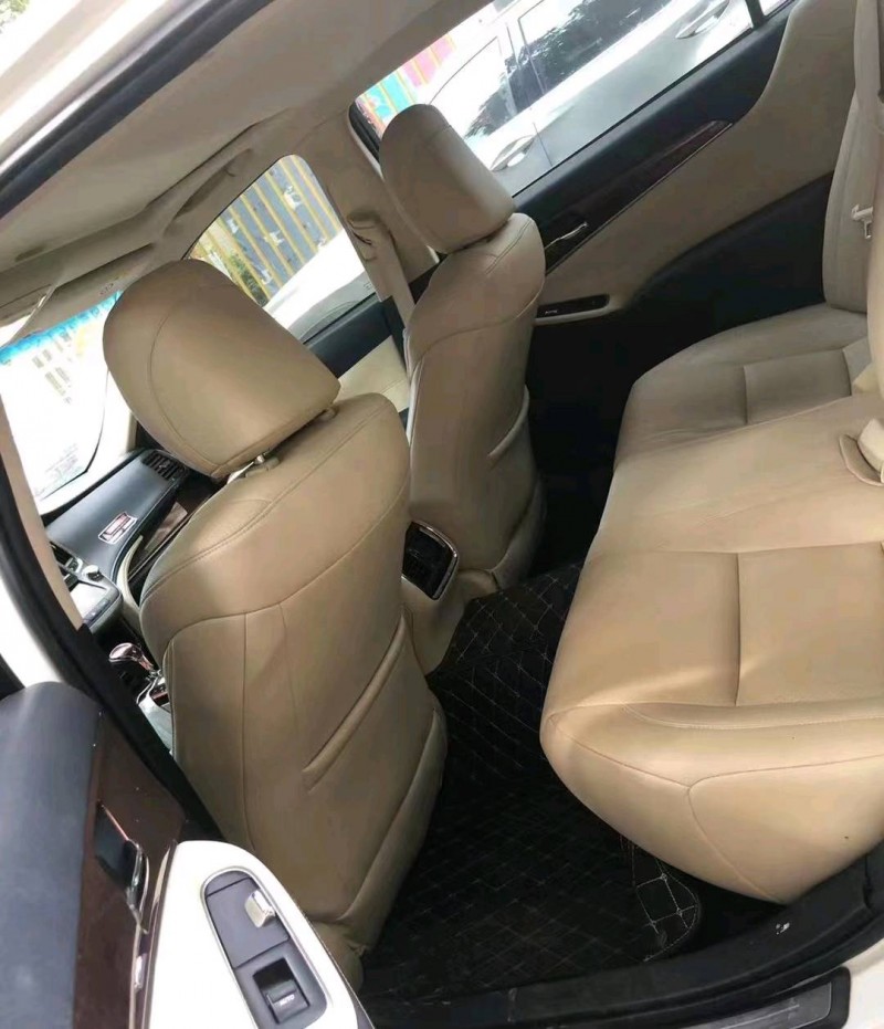 贵阳17年丰田皇冠7