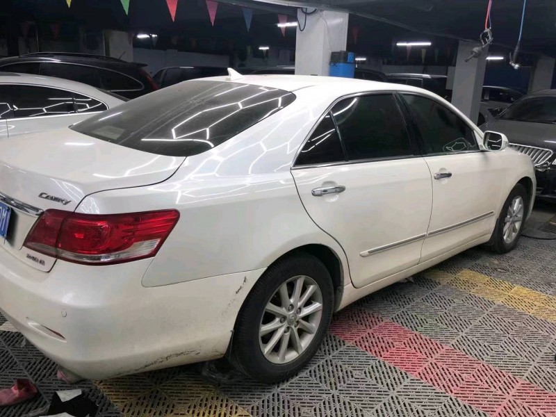 济南11年丰田凯美瑞3