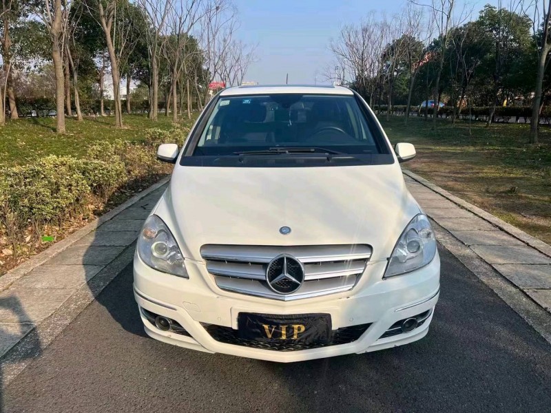 宜春11年奔驰B1