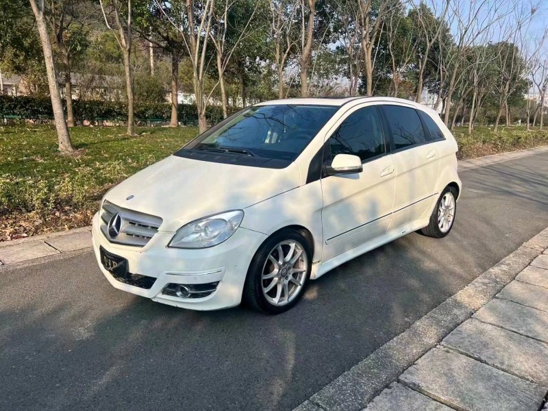 宜春11年奔驰B6