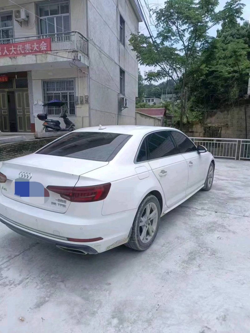 宜昌19年奥迪A4L2