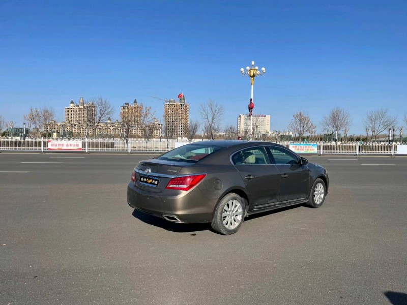 枣庄15年别克君越4