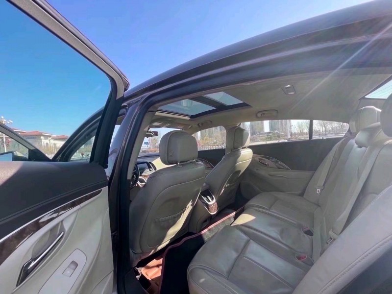 枣庄15年别克君越1