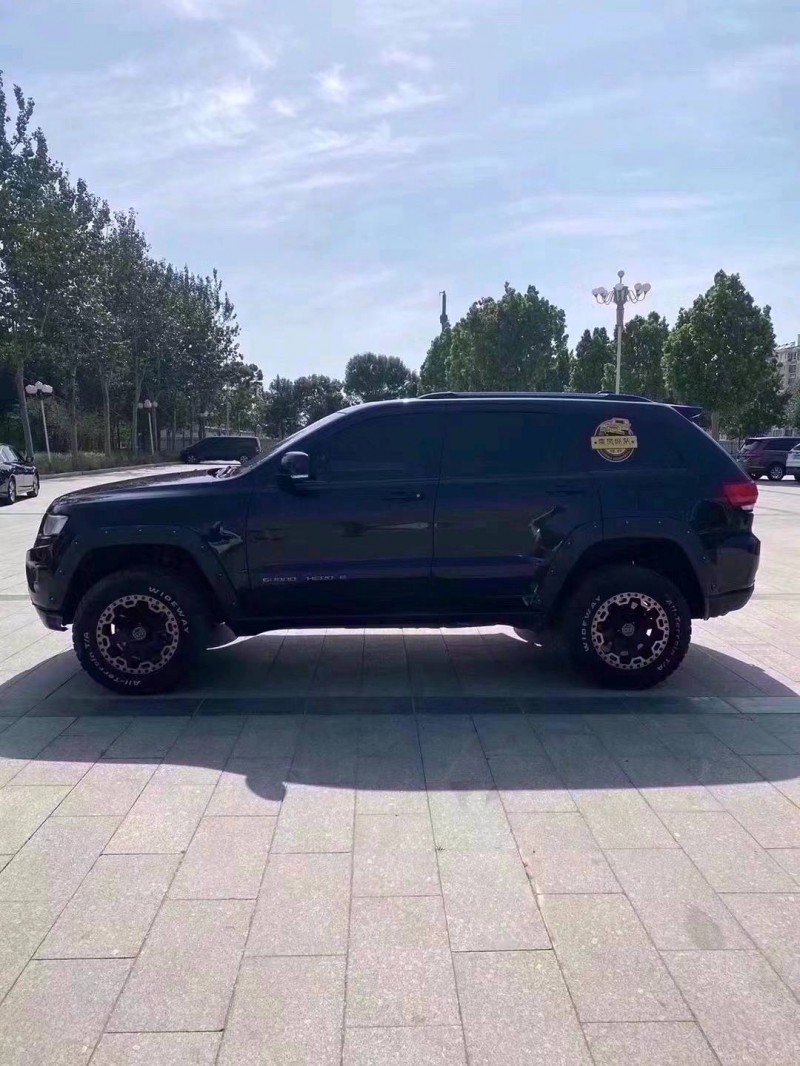 邯郸14年Jeep大切诺基3