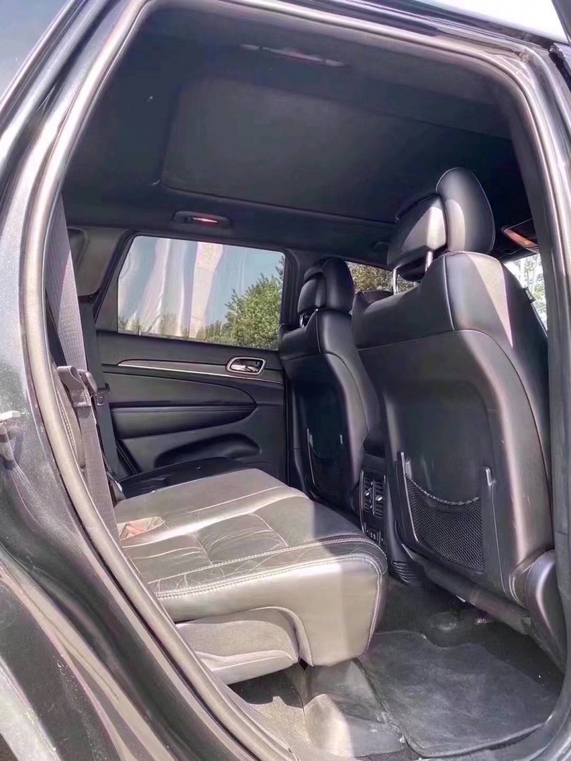 邯郸14年Jeep大切诺基5