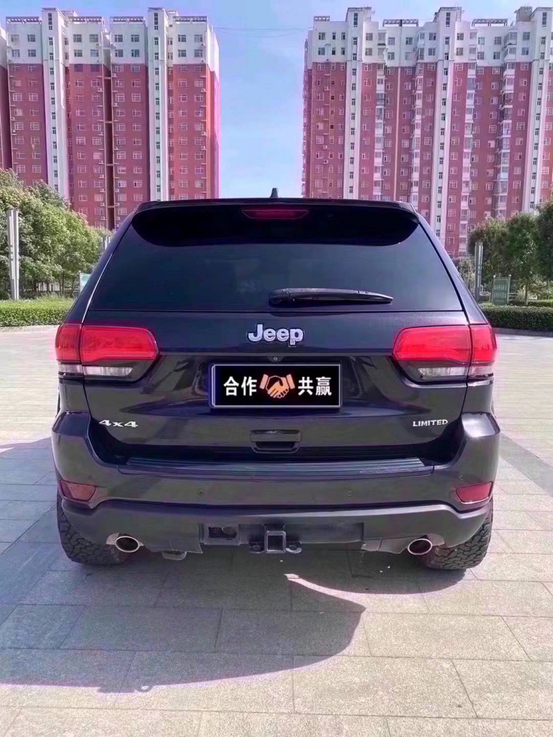 邯郸14年Jeep大切诺基8