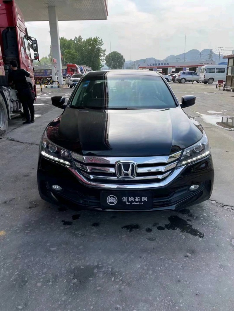 保定16年本田雅阁1