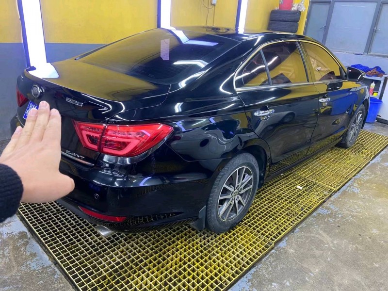 广州16年力帆汽车8202