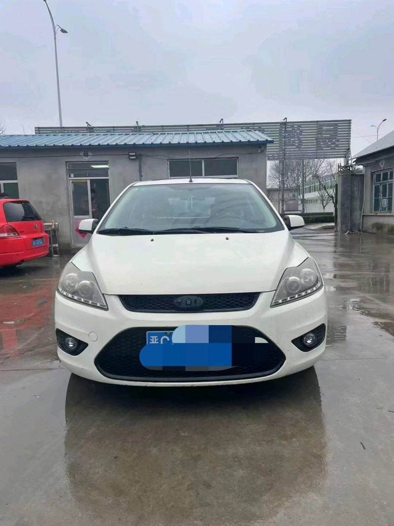 济南13年福特福克斯1