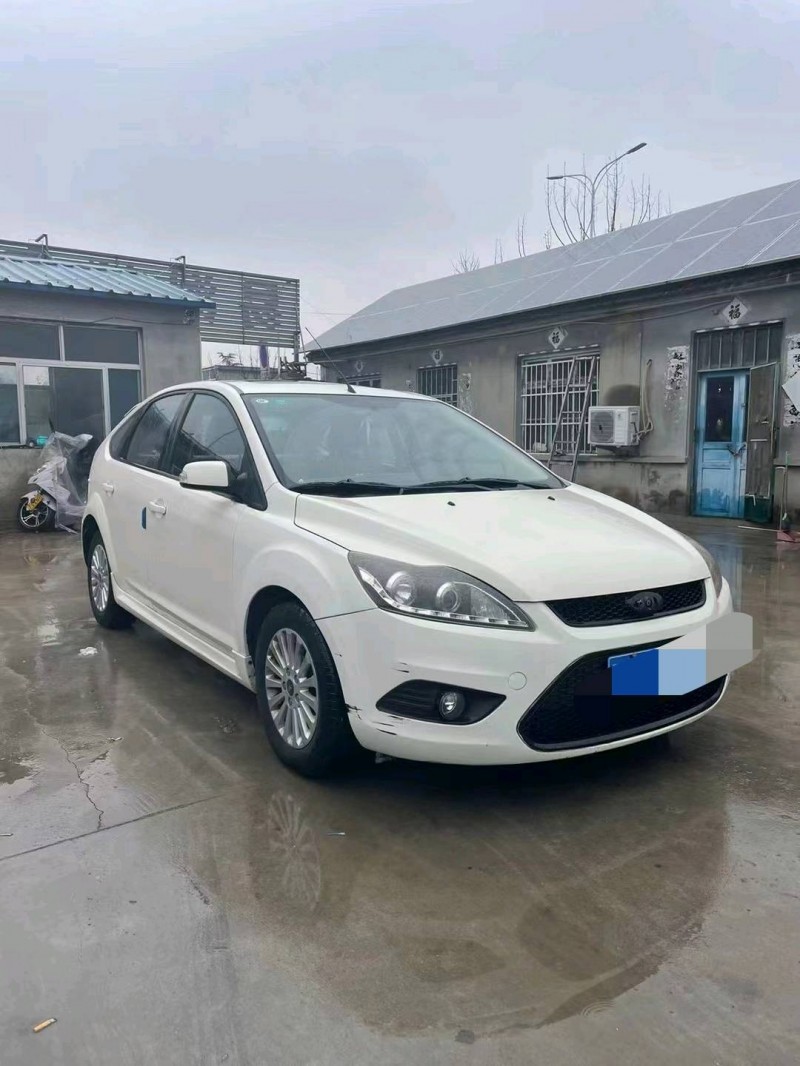 济南13年福特福克斯3