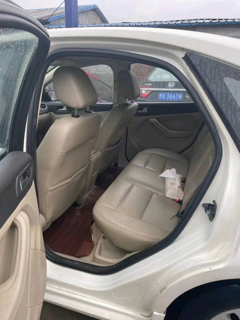 济南13年福特福克斯6