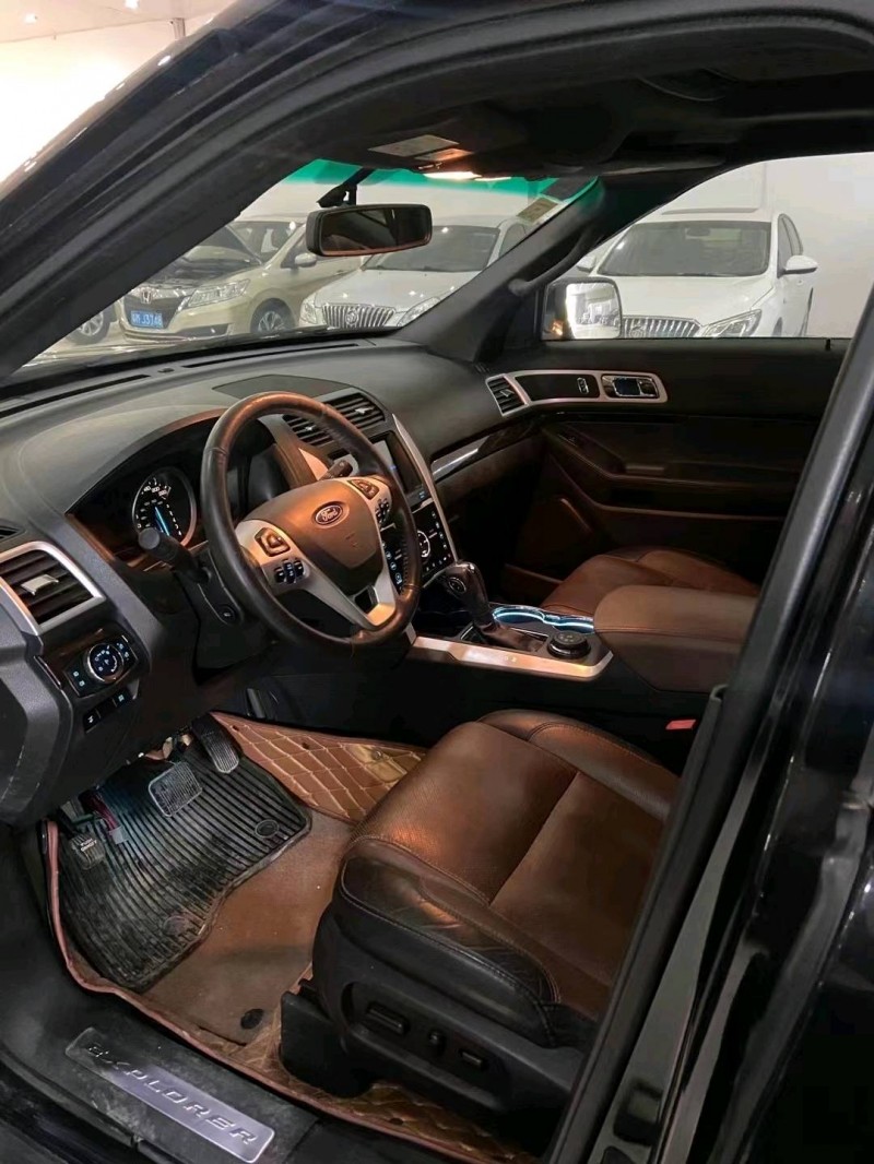 北京14年福特探险者5