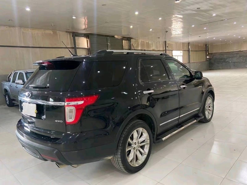 北京14年福特探险者3