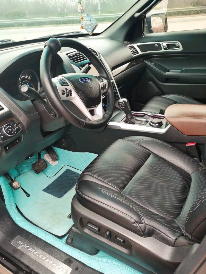 徐州15年福特探险者5