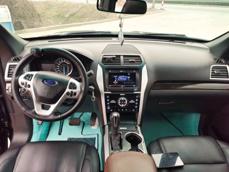 徐州15年福特探险者4