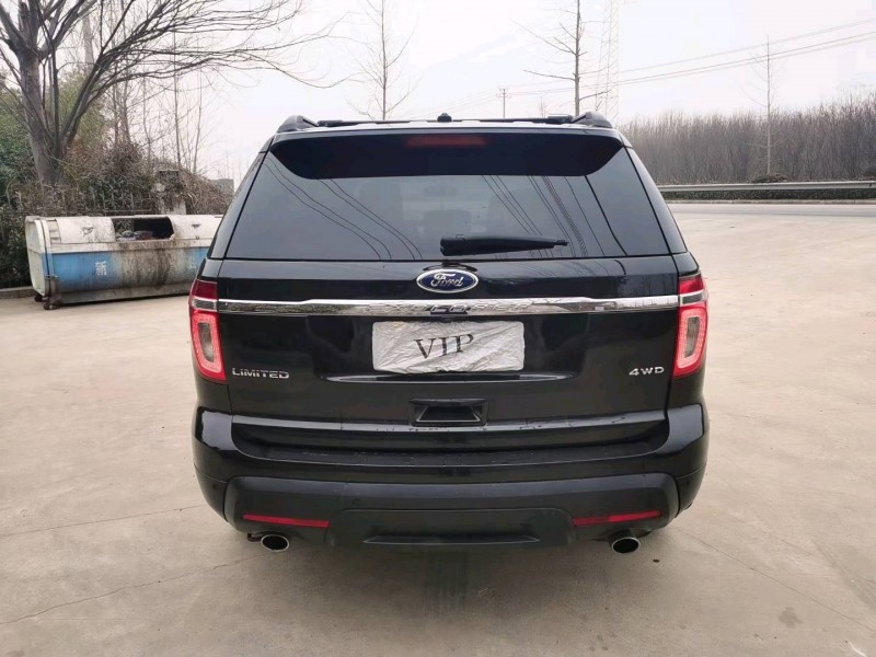 徐州15年福特探险者9