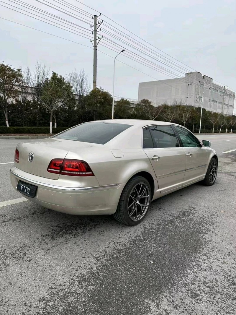常州14年大众辉腾2