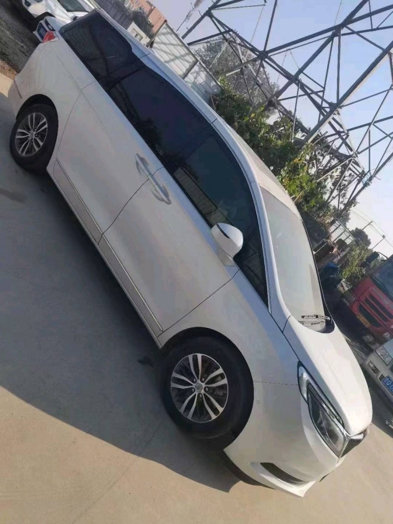 临沂18年别克GL88