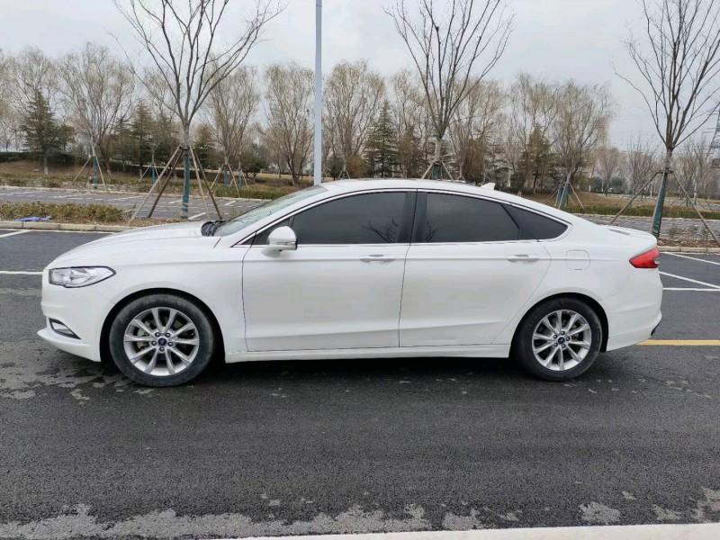 徐州17年福特蒙迪欧3