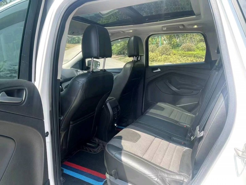 广州15年福特翼虎7