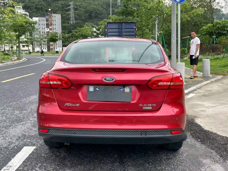 广州16年福特福克斯5