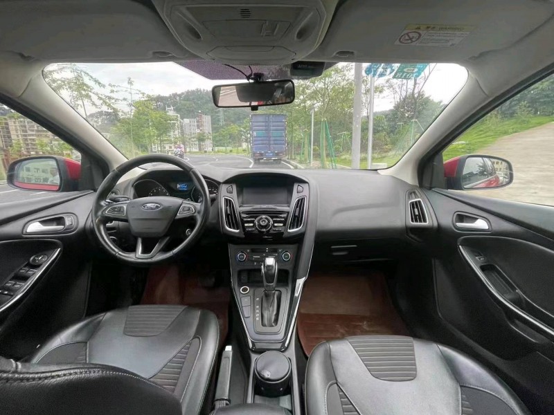 广州16年福特福克斯8