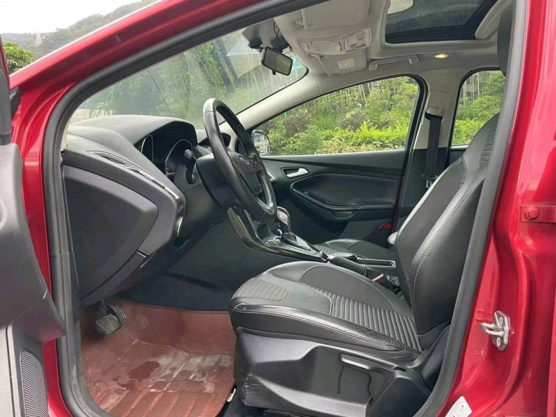 广州16年福特福克斯9