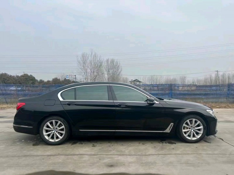 潍坊16年宝马7系8