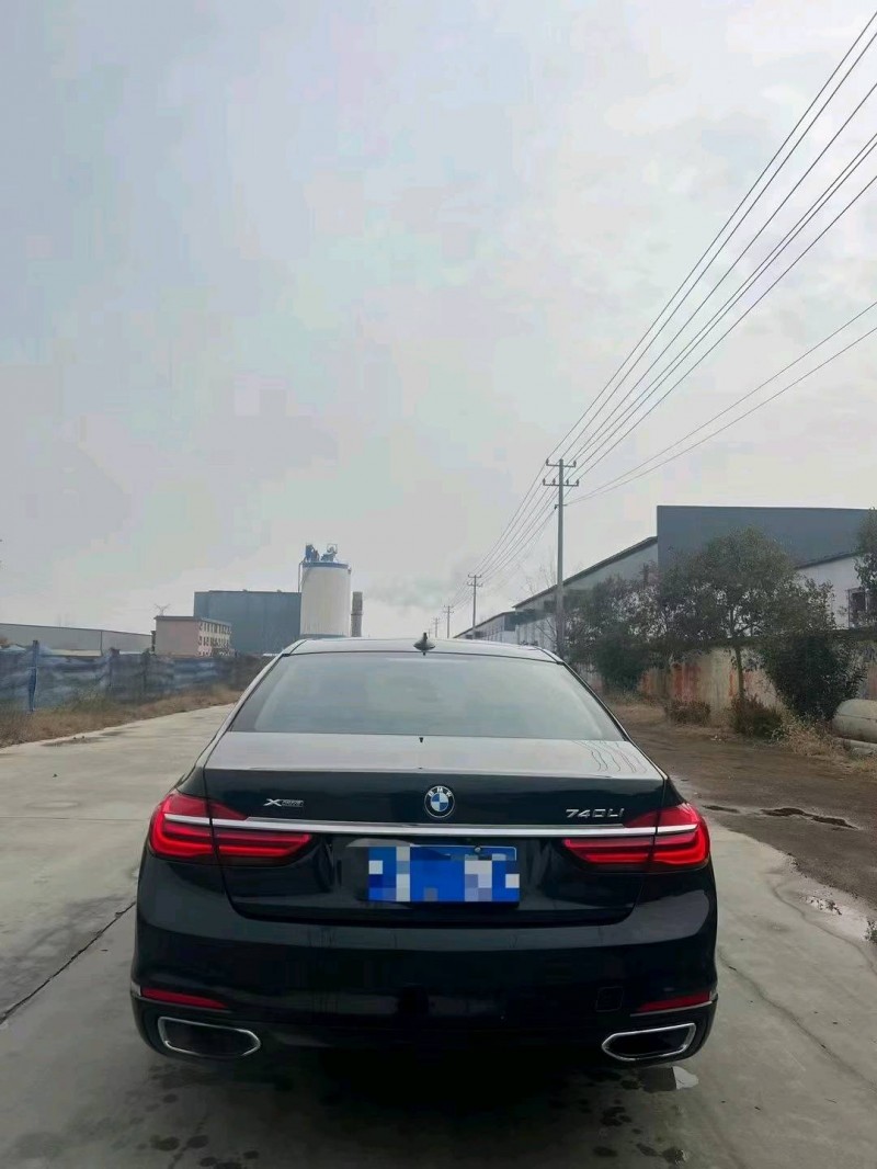 潍坊16年宝马7系9