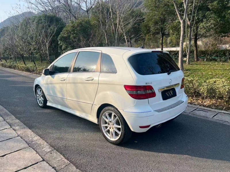 梧州11年奔驰B8