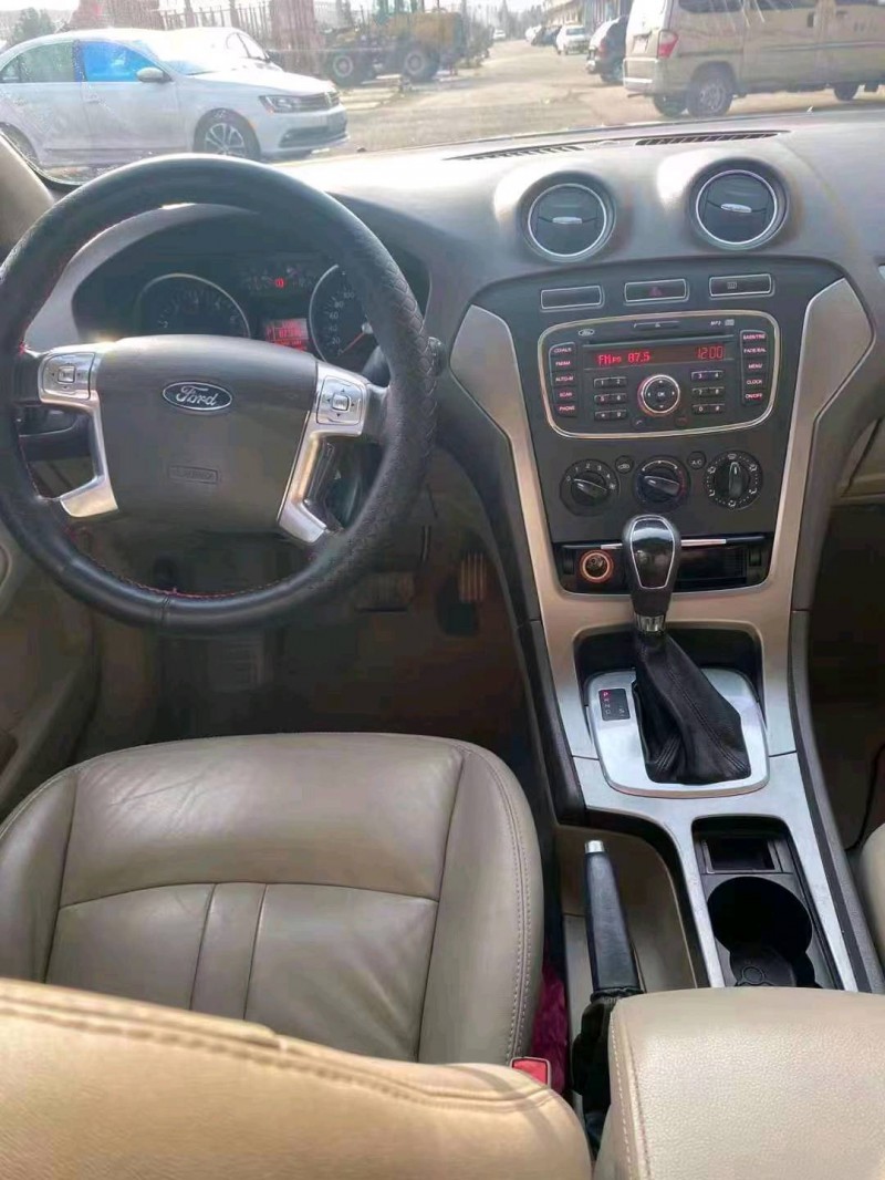 济南12年福特蒙迪欧6