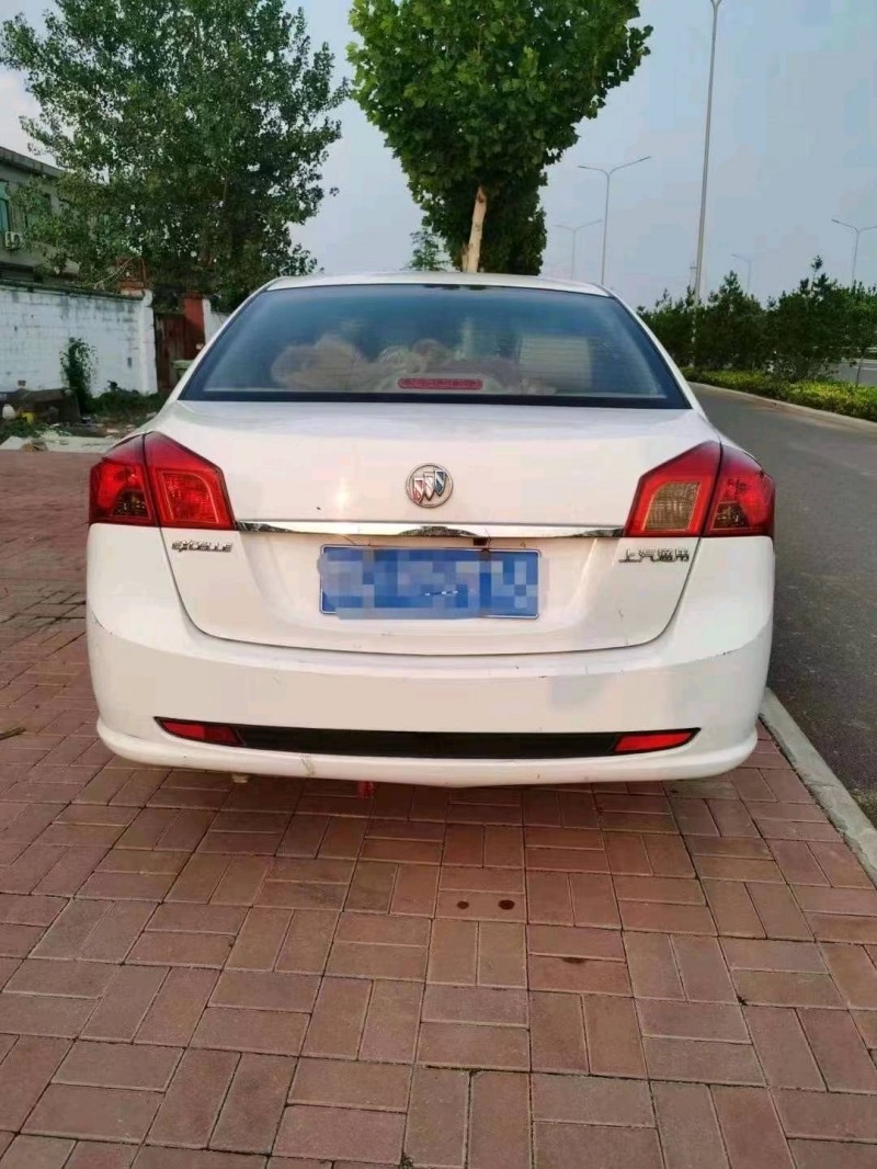 临沂16年别克凯越8