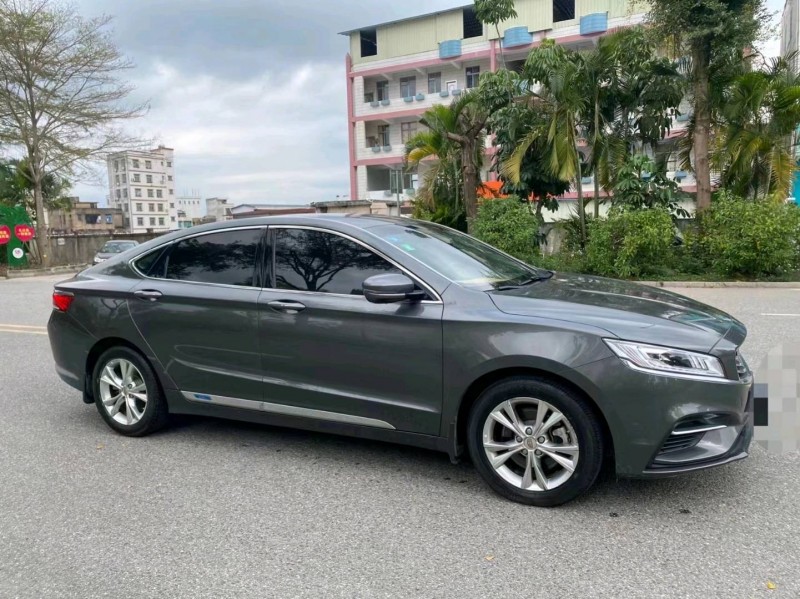 济南19年吉利博瑞8