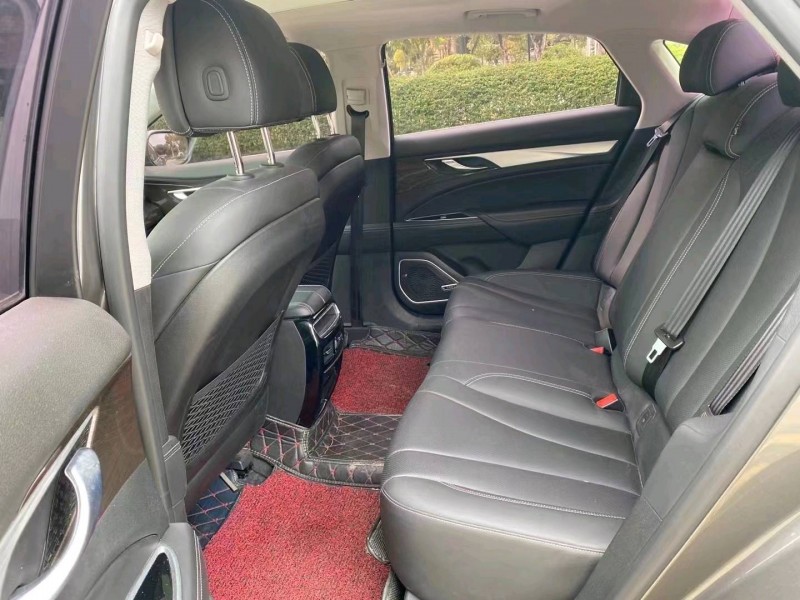 济南19年吉利博瑞4