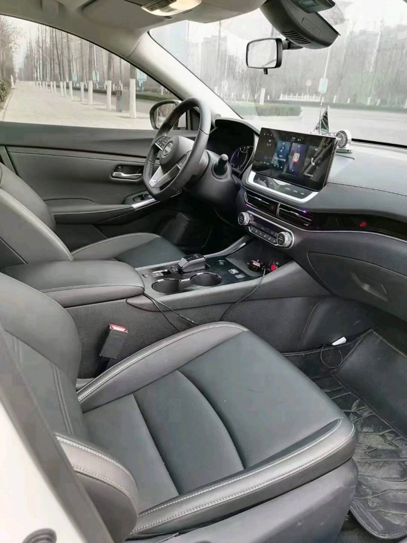 邯郸22年日产轩逸5