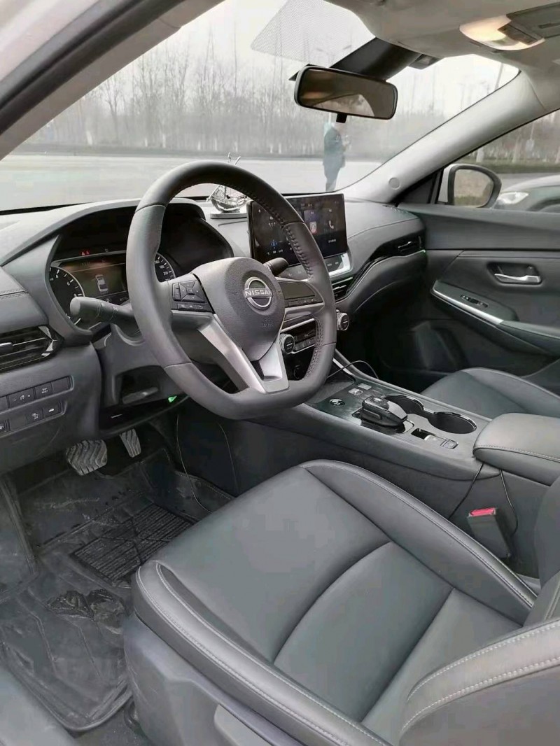 邯郸22年日产轩逸8