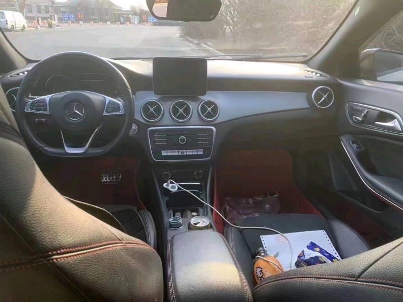 石家庄17年奔驰CLA5