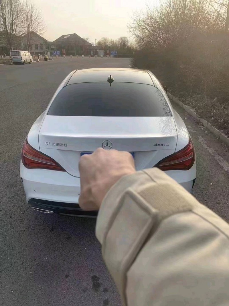 石家庄17年奔驰CLA3