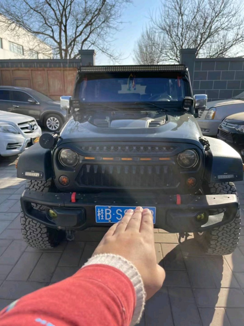 石家庄10年Jeep牧马人1