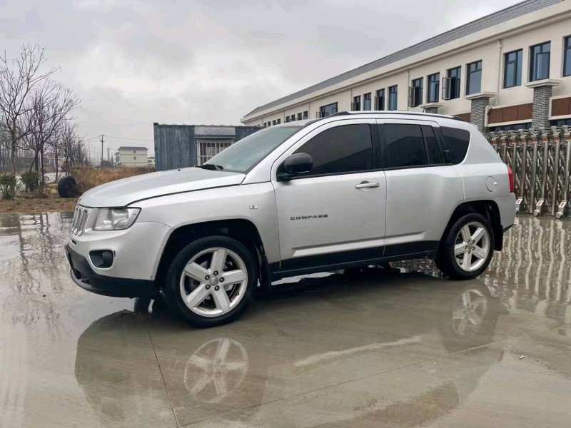 徐州12年Jeep指南者8