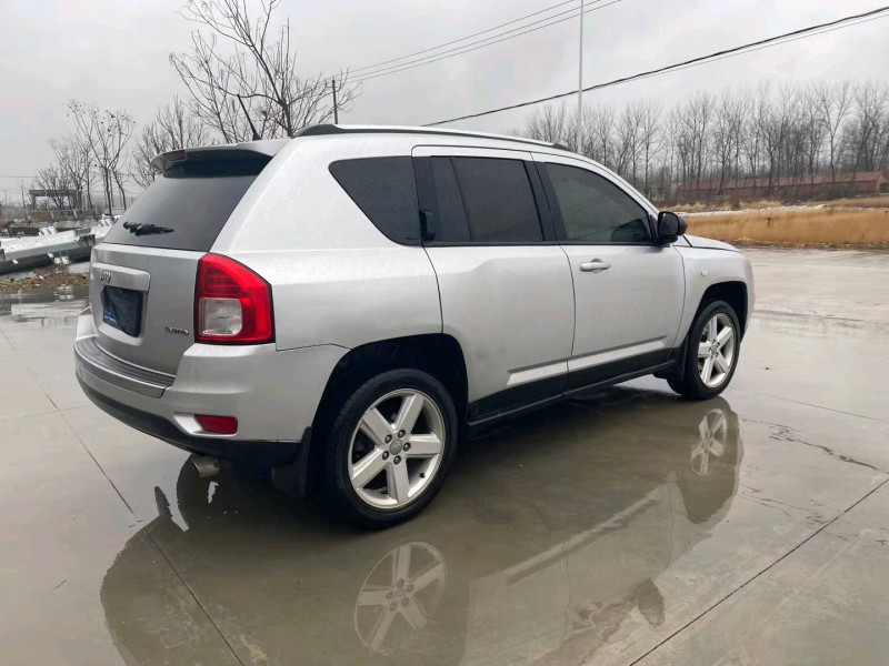 徐州12年Jeep指南者6