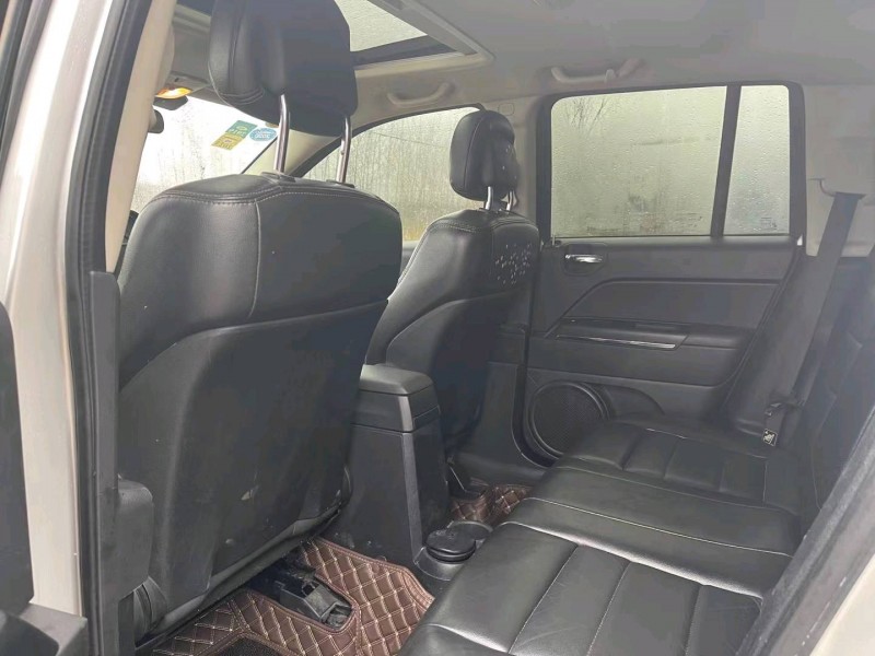 徐州12年Jeep指南者3