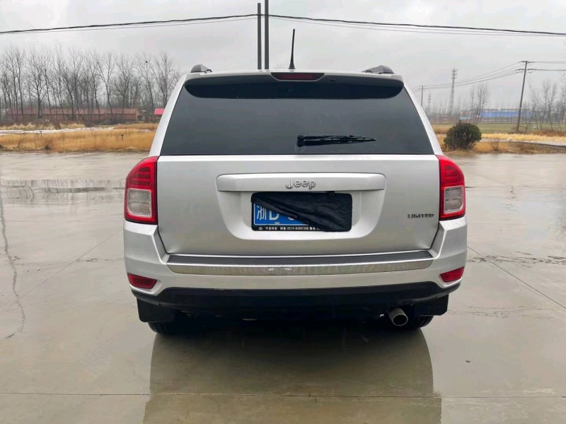 徐州12年Jeep指南者1