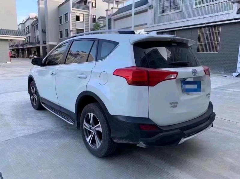 广州15年丰田RAV46
